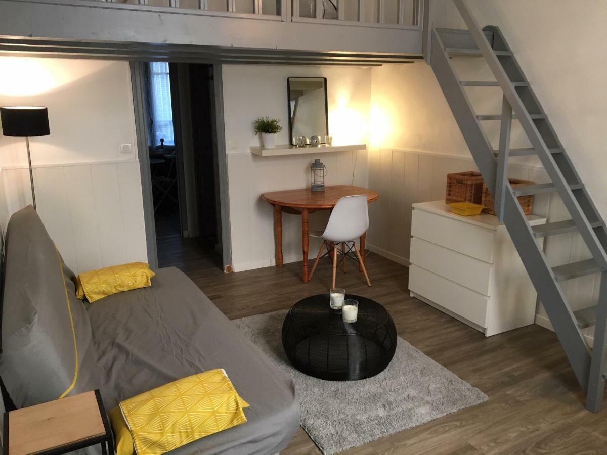 Studio Avec Mezzanine A 5 Min Des Arenes Et De La Gare Nîmes Exterior photo